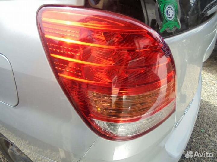 Стоп левый Toyota Corolla Spacio ZZE122 1ZZ-FE