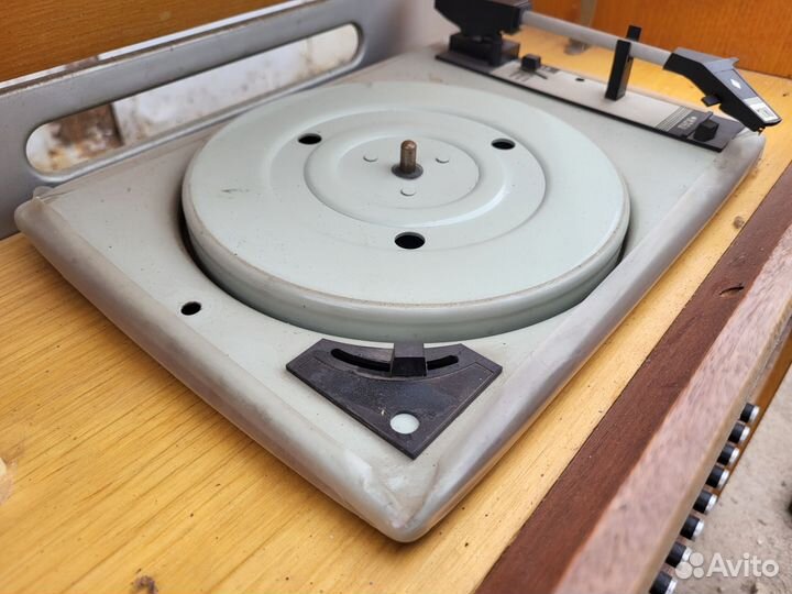 Радиола rigonda 102