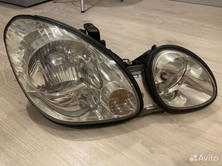 Фара правая lexus gs/aristo