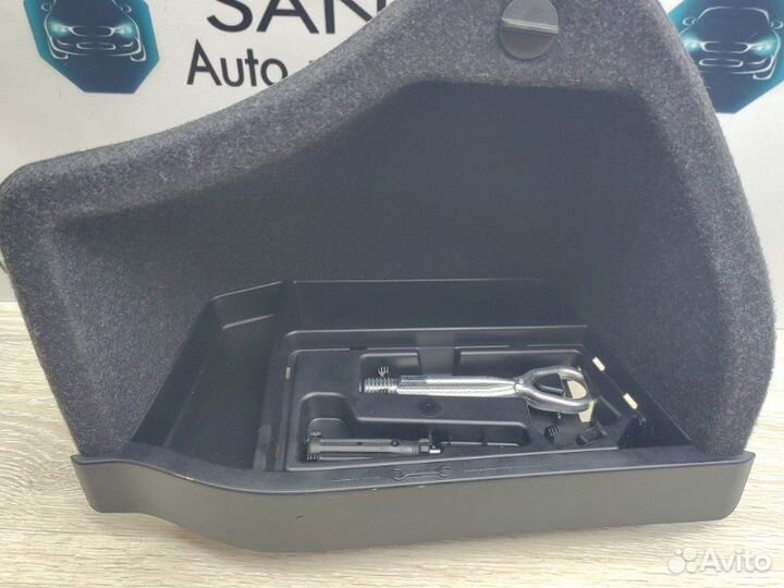 Ящик для инструментов Bmw 3 F30 N47D20 2013