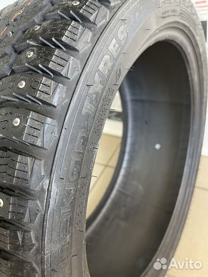 Nokian Tyres Hakkapeliitta 9 SUV 275/55 R20 117T