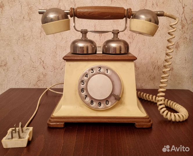 Ретро телефон. СССР