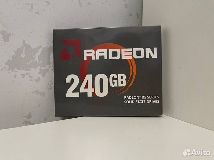 SSD диск AMD radeon 240GB