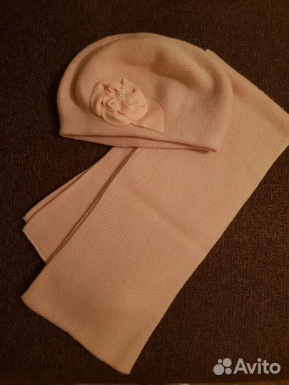 Берет и шарф комплект