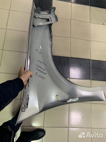 Крыло переднее левое ларгус
