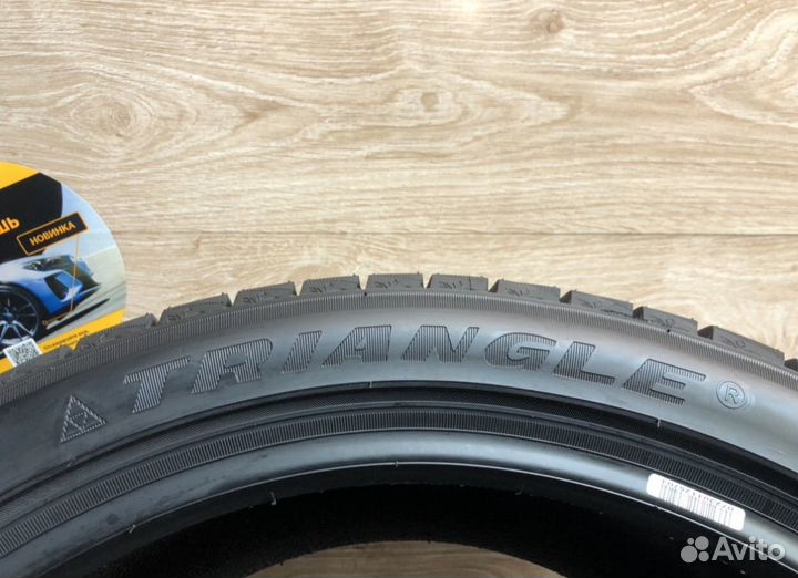 Triangle PL02 245/40 R19 98V