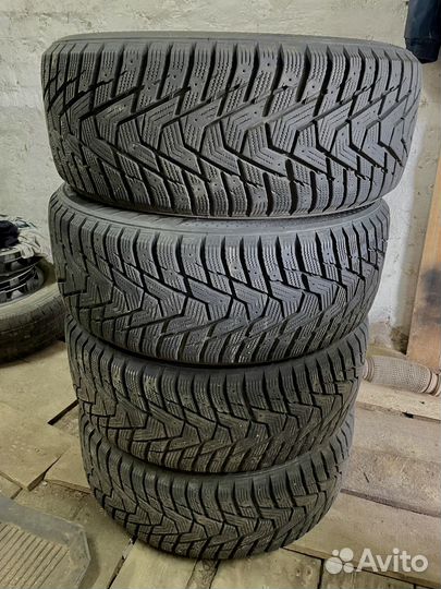 Hankook Winter I'Pike 235/50 R18