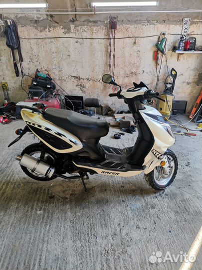 Скутер Racer