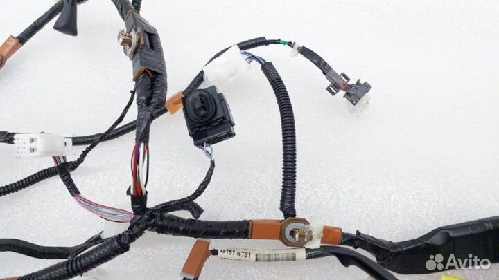 Проводка двери передняя правая Toyota Camry 70