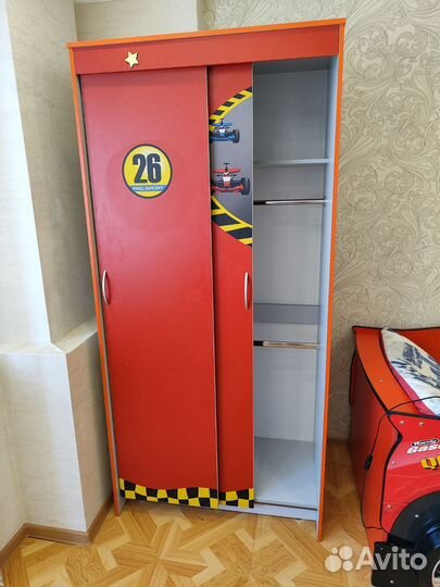 Детский мебельный гарнитур