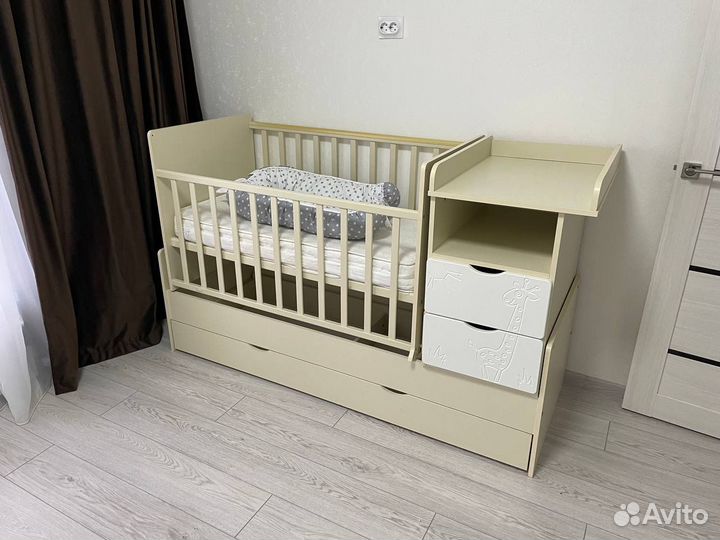 Детская кровать трансформер с маятником