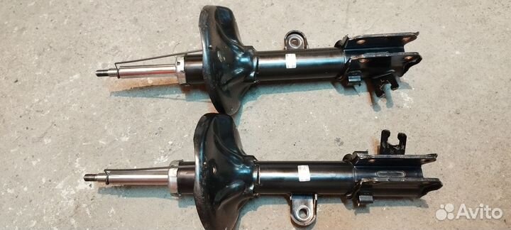 Амортизаторы передние