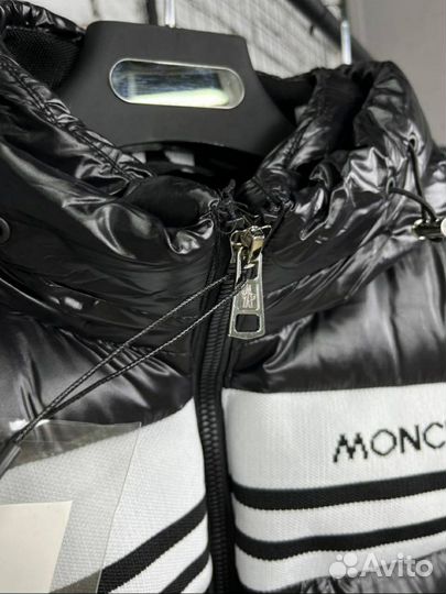 Пуховик Moncler зимний