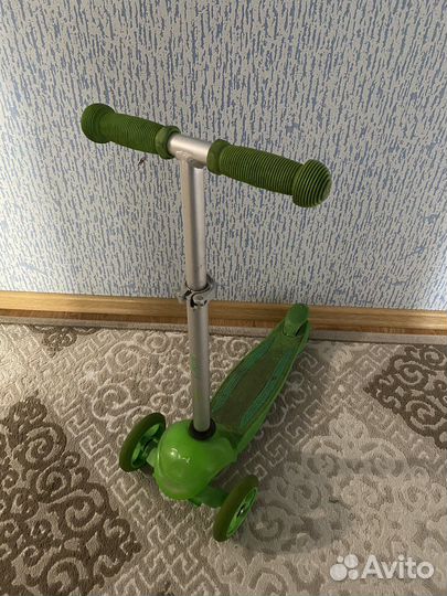 Самокат детский трехколесный