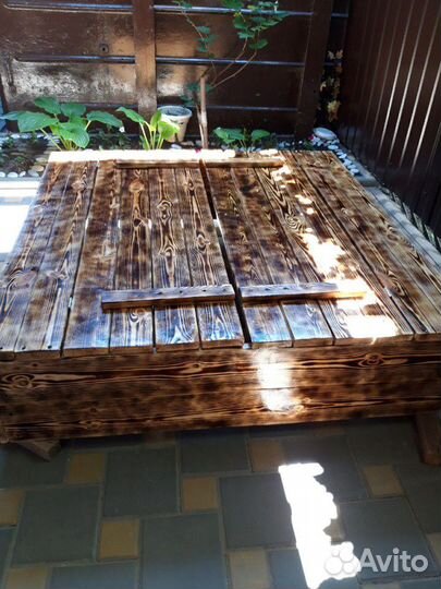 Песочница с крышкой