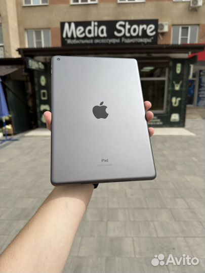 Планшет iPad 9 64Gb WI-Fi gray+чехол клавиатура