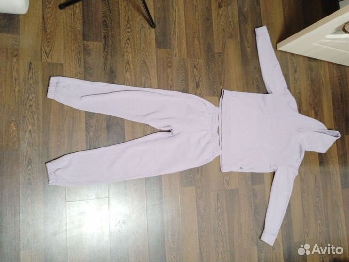 Продам спортивный флисовый костюм на девочку