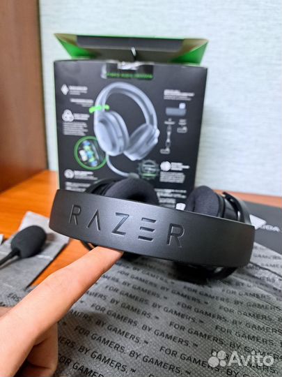 Наушники Razer Barracuda X 2022 (BT & 2.4 GHz)