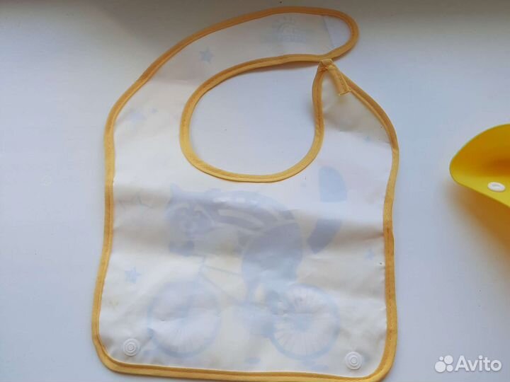 Слюнявчик нагрудник