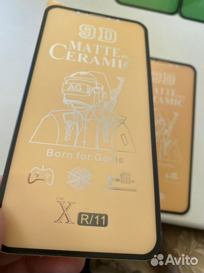 Матовое защитное стекло на iPhone 11/XR