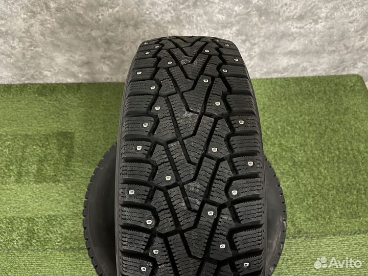 Pirelli Winter Ice Zero 275/40 R21 107H