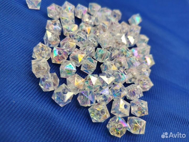 Квадратные акриловые бусины