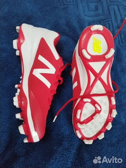 Футбольные бутсы 38 размер новые