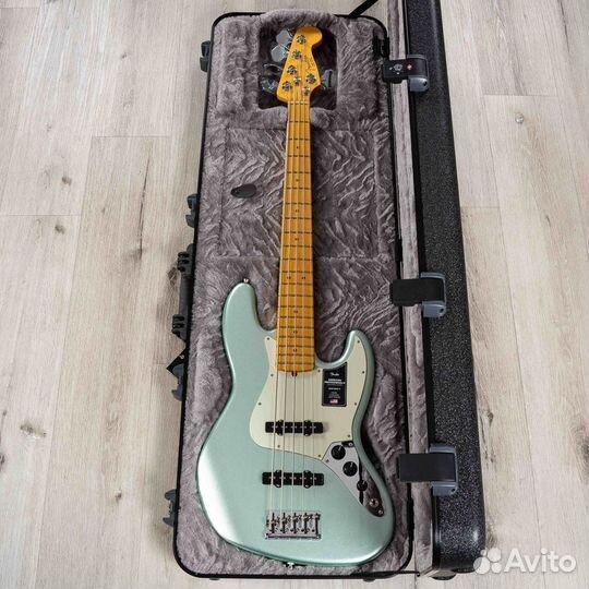 Fender American Professional II Jazz Bass V