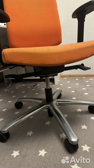 Компьютерное кресло james martela