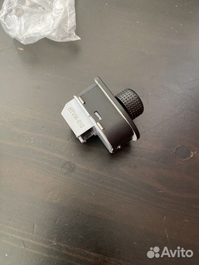 Кнопла регурировка зеркал