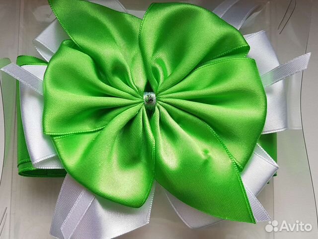 Бант атласный с лентой для конверта на выписку