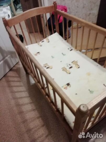 Детская кроватка
