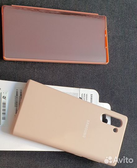 Чехлы Samsung Galaxy Note 10