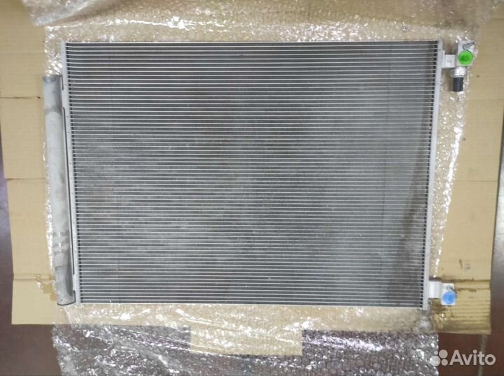 Радиатор кондиционера A0995004102 w223