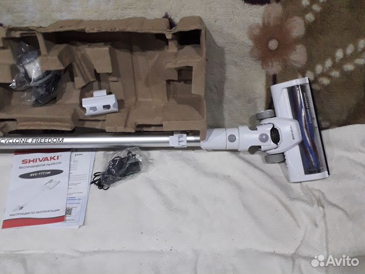 Пылесос швабра shivaki SVC-1771W