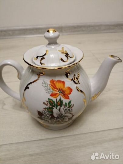 Чайники,сахарницы (Вербилки,Капчагай),селедочница