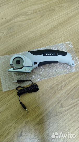 Аккумуляторные ножницы для ткани