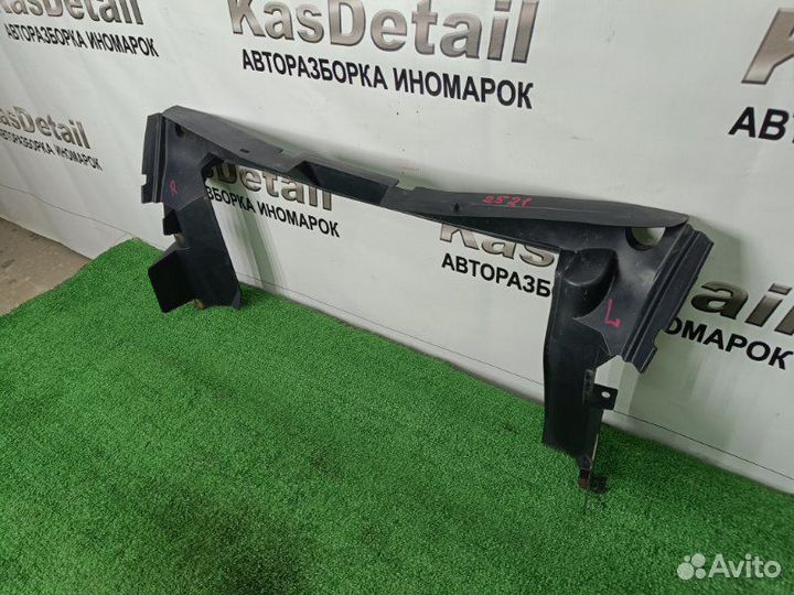 Дефлектор радиатора Renault Logan SR K7MF710 2011
