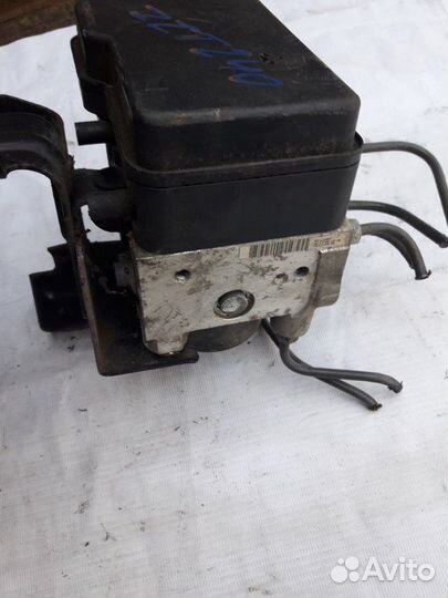 Блок управления ABS Toyota Allion ZZT240 1zzfe