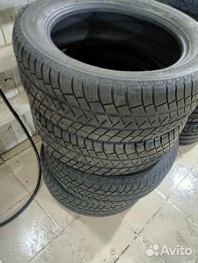 Michelin Latitude Alpin 235/55 R19