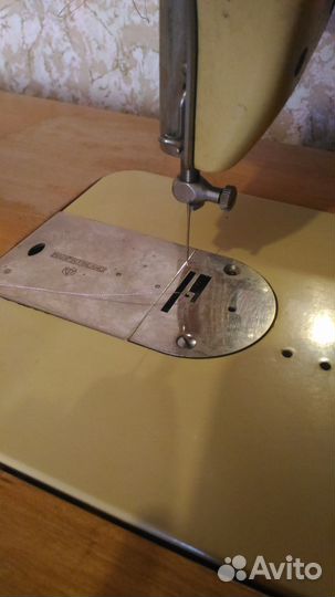 Швейная машина Тикка. вышивка