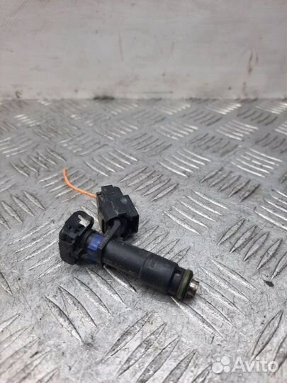 Форсунка Peugeot 307 кабриолет 2.0 RFJ 2008