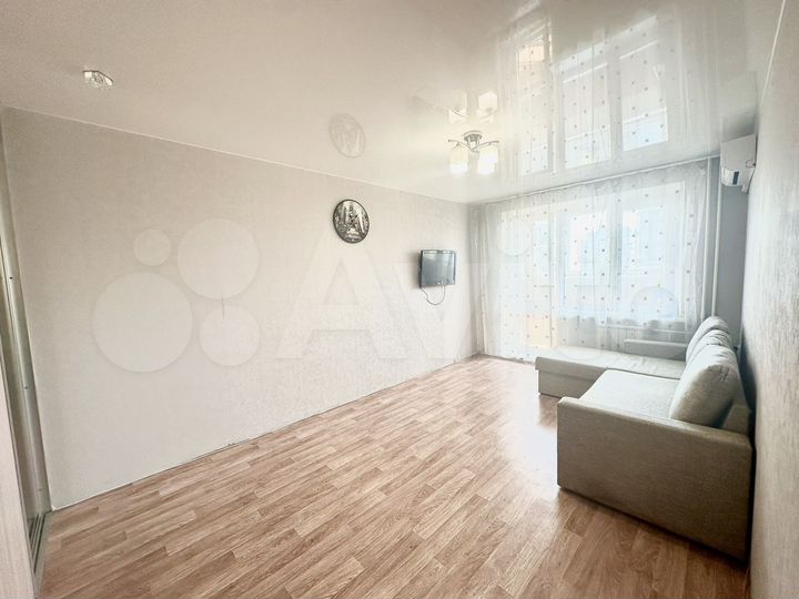 1-к. квартира, 33,3 м², 8/10 эт.