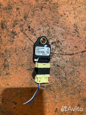 Датчик AIR BAG Mitsubishi Outlander XL