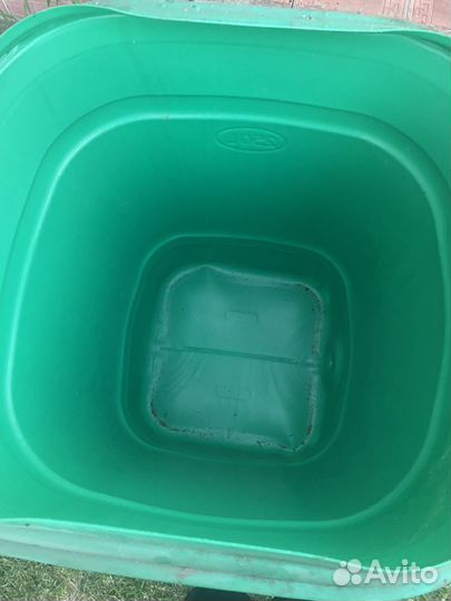 Мусорный бак 250л