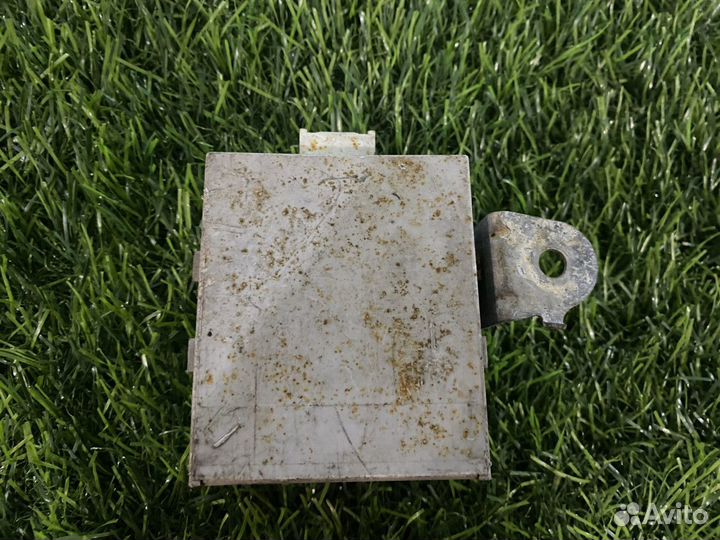 Блок управления Toyota Corolla E120 E130