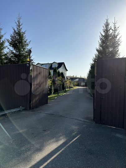 Дом 305 м² на участке 37 сот.