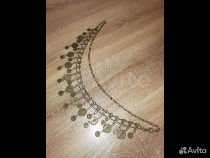 Пояс для восточных танцев смотрится эффектна