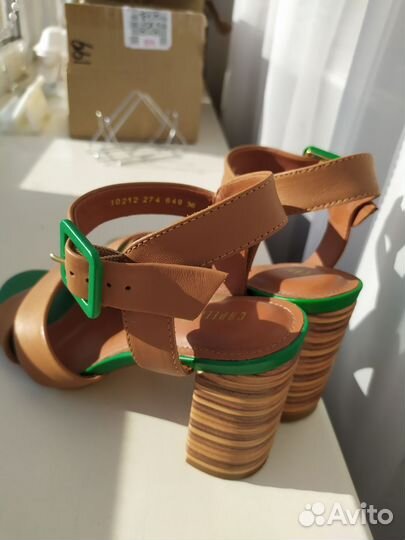 Босоножки женские 35