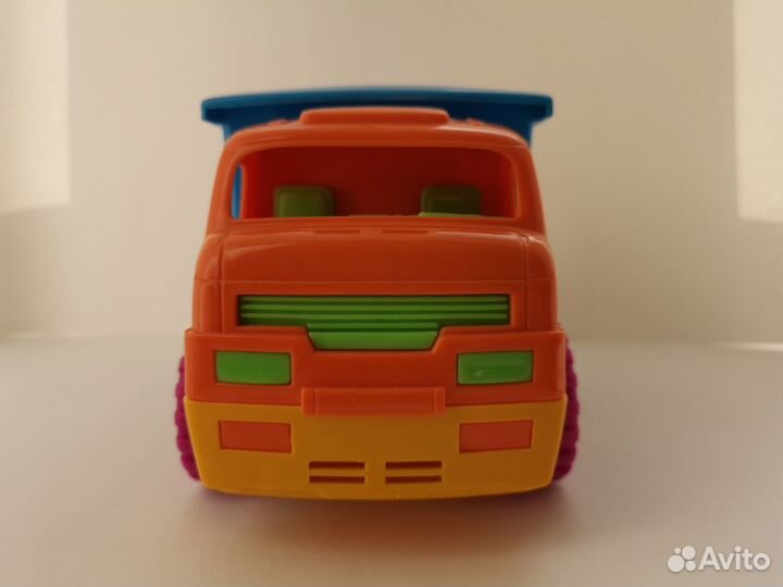 Нордпласт самосвал Бычок